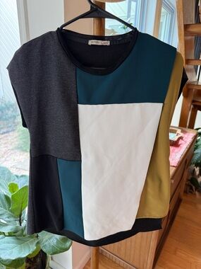Zara Colorblock Short Sleeve Top in Teal, White, Black & Olive